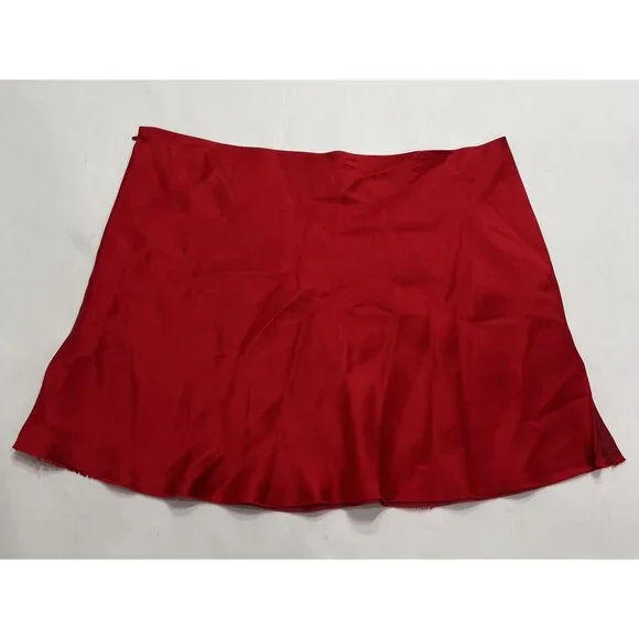 Are You Am I Itsi Skirt in Red - Picture 3 of 4